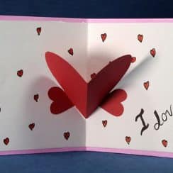 Corazones en tarjetas de amor hechas a mano 4 diseños