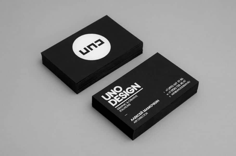 tarjetas de presentacion en negro y blanco