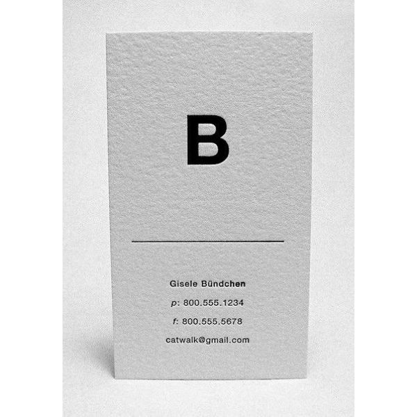 tarjeta de presentación minimalista con un solo tono